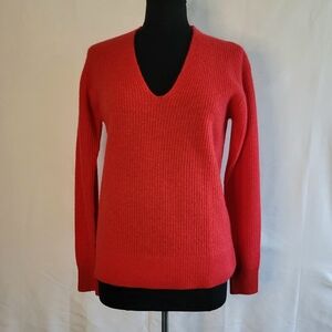 White + Warren, Cashmere V-Neck Ribbed Red Sweater small